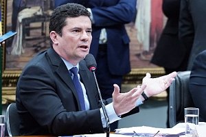 Lula pede extensão da suspeição de Moro a demais ações de Curitiba
