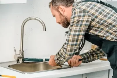 Como encontrar um desentupidor de confiança?