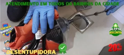 Desentupimento de esgoto no Sítio Cercado