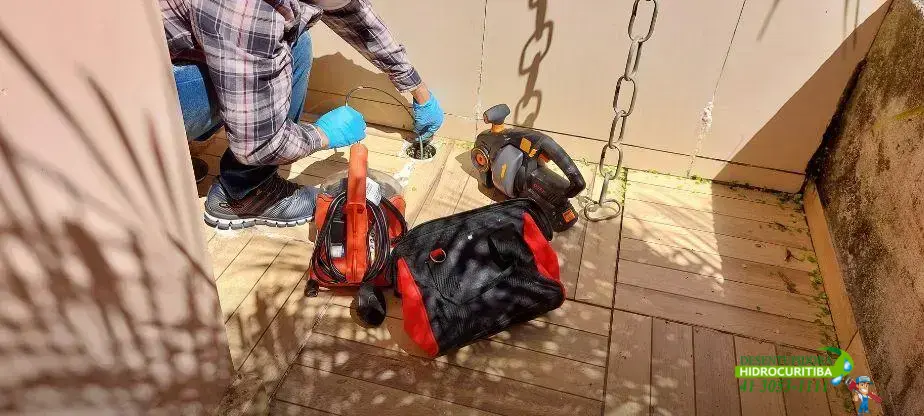 - Saiba por que o desentupimento regular é essencial em Pinhais