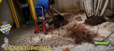 como desentupir canos com gordura