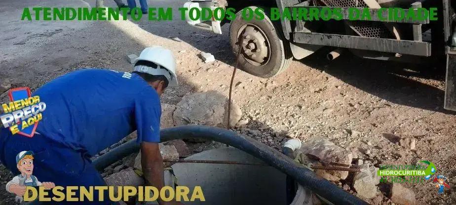 Quando chamar um profissional para desentupir a rede de esgoto