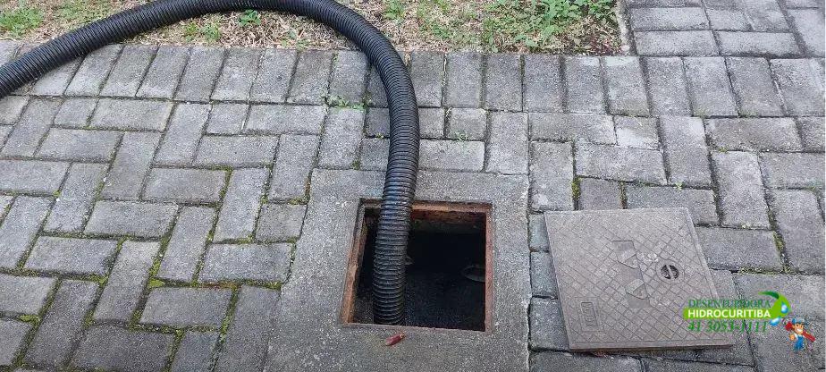 Métodos eficazes para remover mofo de paredes e tetos