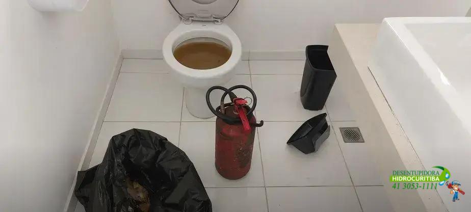 Sinais de que sua caixa de gordura precisa de limpeza Sinais de que sua caixa de gordura precisa de limpeza