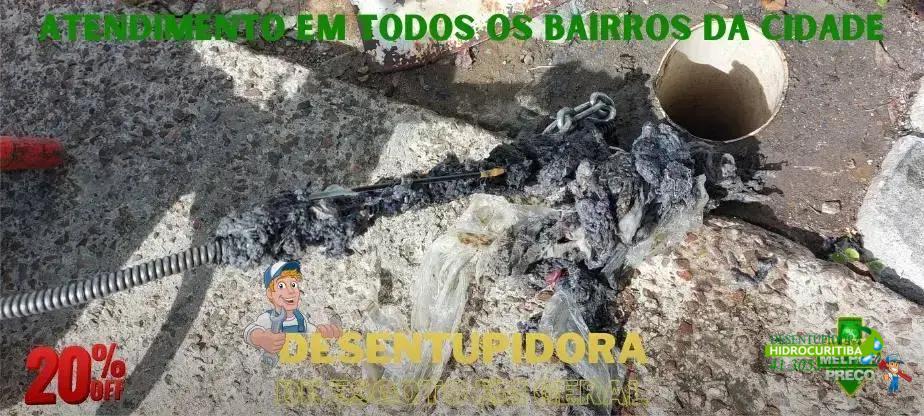 Limpeza de caixa de gordura em residência no bairro Ganchinho, Curitiba