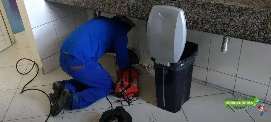 Benefícios do vinagre no combate ao mofo no teto Benefícios do vinagre no combate ao mofo no teto