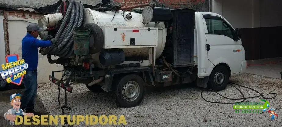 Passo a passo para usar o saco de lixo no desentupimento do vaso Passo a passo para usar o saco de lixo no desentupimento do vaso